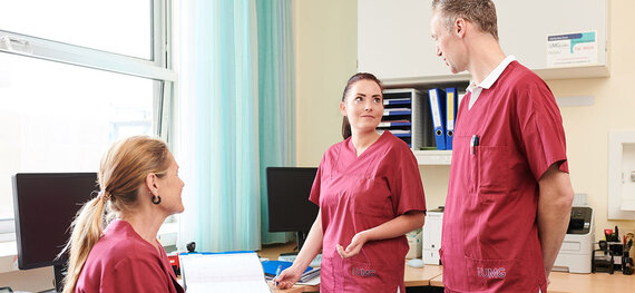 Pflegekräfte im Gespräch