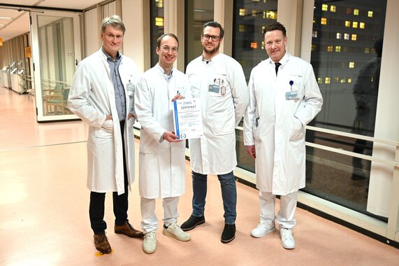 Foto 1 zur PI "Wirbelsäulenzentrum erneut zertifiziert"