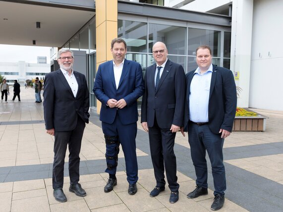 Bild zur Presseinformation "Lars Klingbeil besucht Universitätsmedizin Göttingen"